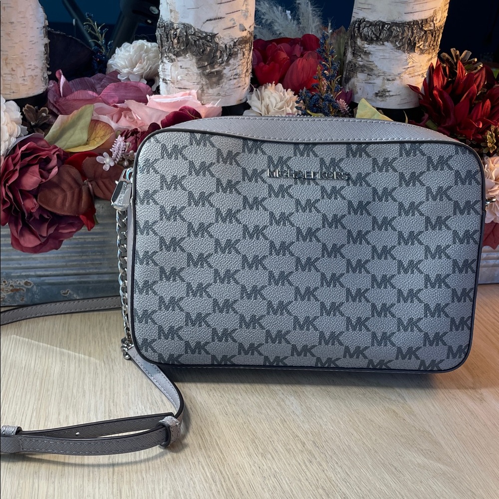 💙 Michael Kors Jet Set Logo Crossbody Bag